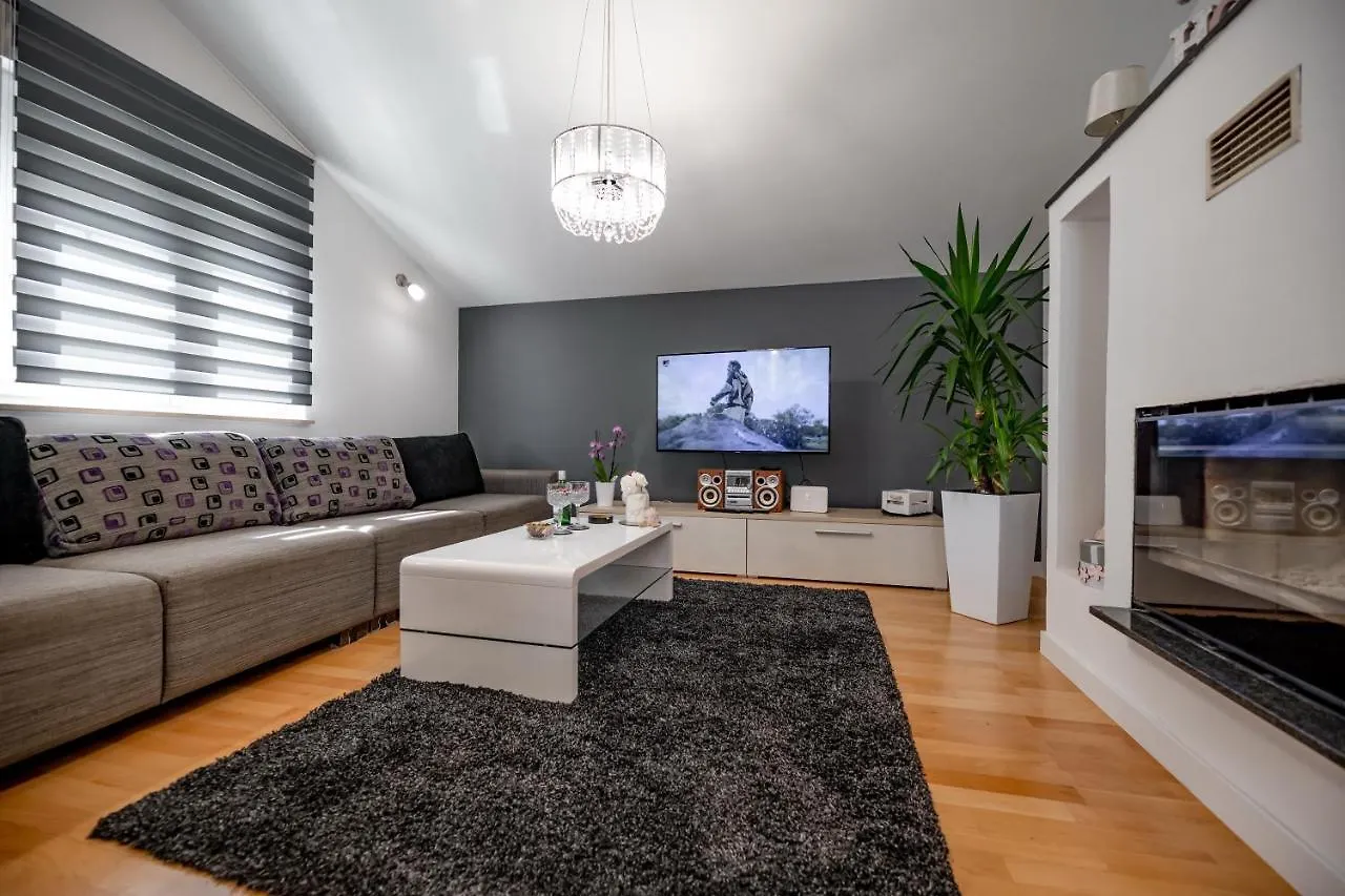 Apartment Malu Sunset Zadar